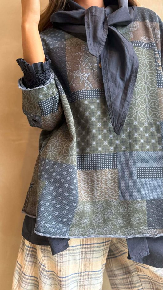 Hippie Shake Patchwork Sweatshirt Denim